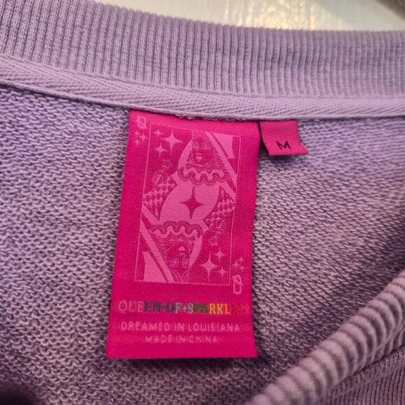 Lavender Tonal QOS Logo Sweatshirt - Picture 4 of 5